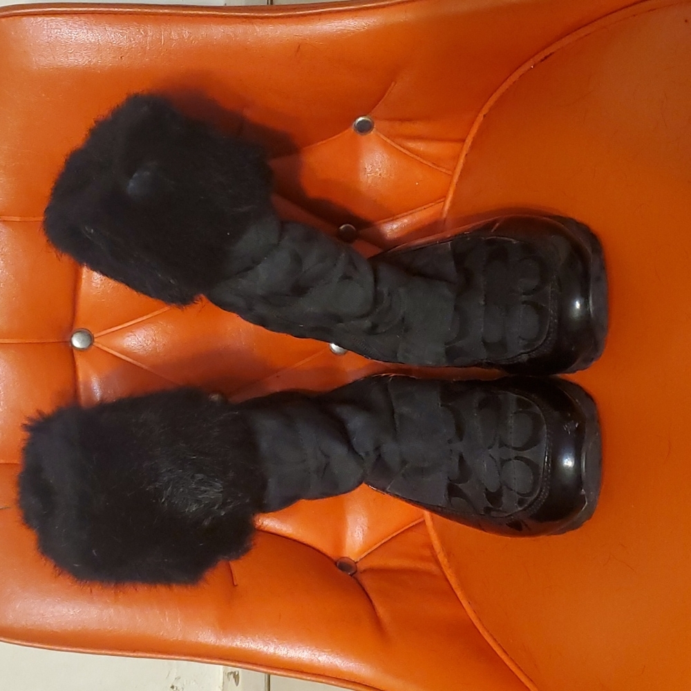 COACH JOYOUS A7303 Patent Leather Fur Trim Logo Winter Zip Boots Shoes Womens 8